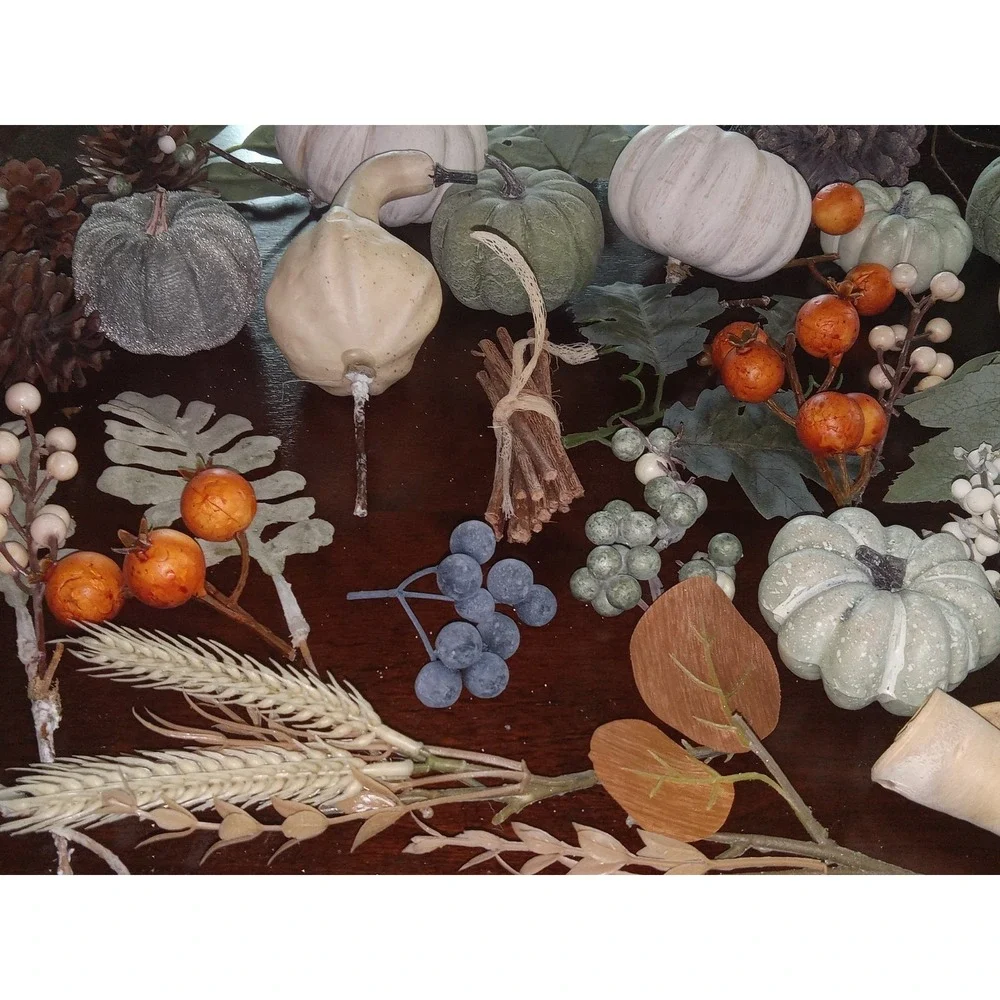 33 Pc Vintage Artificial Faux Pumpkins Berries Leaves Realistic Home Table Decor